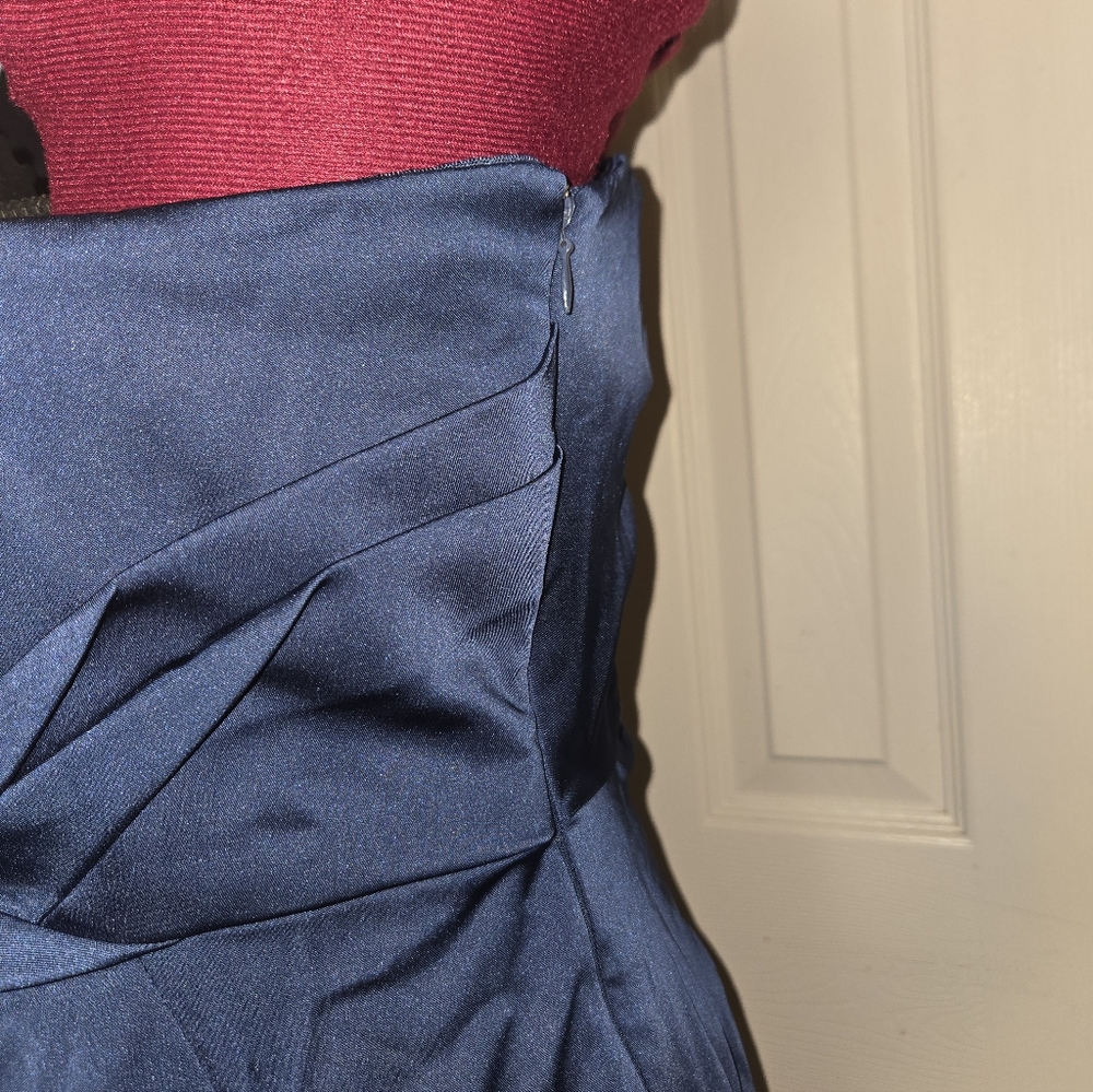 BCBGMax Azria Blue Satin Feel Twist  Cocktail Dress Size 6 - Picture 4 of 10